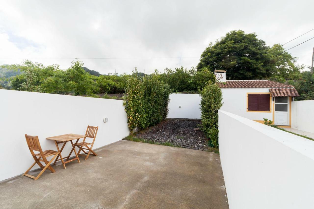 Casa Do Poema * Furnas (Azores)